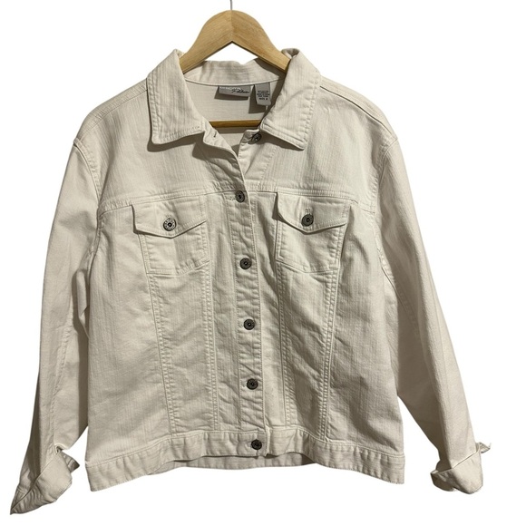 Chico's White Denim Cotton Blend Jean Jacket Size 12 Minimalist Classic Preppy - Picture 1 of 7